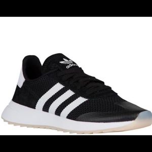 Adidas Flashbacks Black